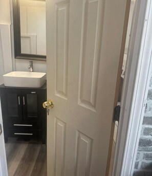 Handtücher, Seife, Toilettenpapier