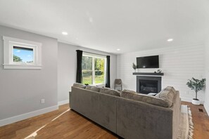 Smart TV, fireplace, offices