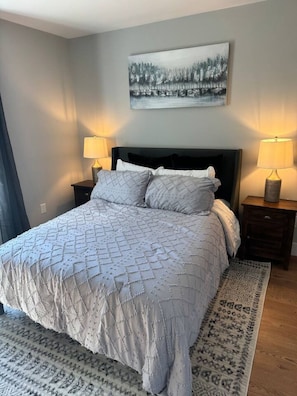 2 bedrooms, iron/ironing board, travel cot, WiFi