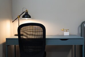Interior - Cozy 2BDR Lots Of Amenities (Cornwall)
