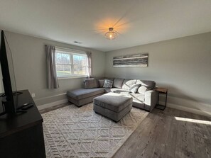 Smart TV, fireplace, offices