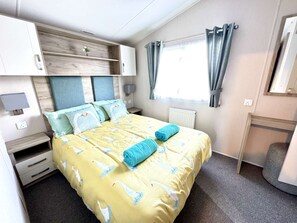 3 soverom, strykejern/-brett, wi-fi og sengetøy