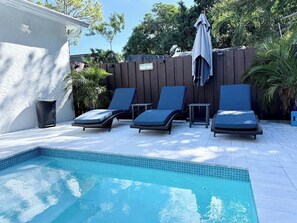 Et oppvarmet basseng