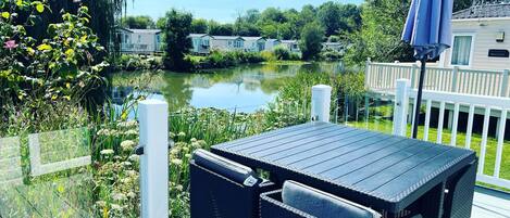 屋外ダイニングエリア