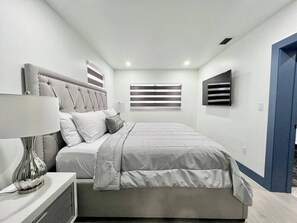 Iron/ironing board, free WiFi, bed sheets