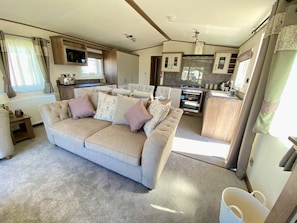 TV, fireplace, DVD player