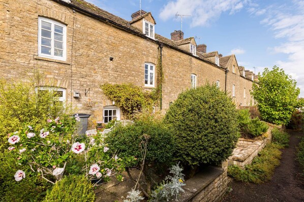 Exterior - Why Not, in the heart of the Cotswolds (Stow on the Wold)