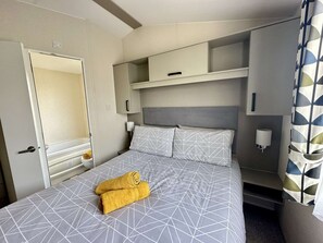 2 sovrum, strykjärn/strykbräda, wi-fi och sängkläder