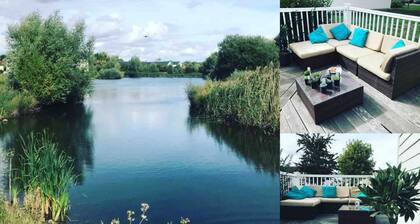 Cerney House on Windrush Lake