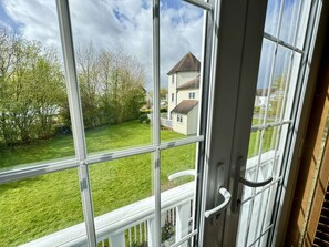 Interior - Cerney House on Windrush Lake (Windrush Lake)