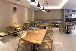 Dining - Rest Comfort Hotel (Wenzhou Lucheng) (Wenzhou)