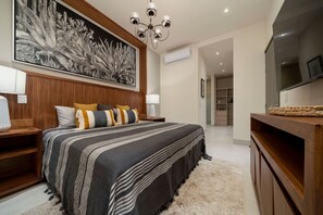 2 عدّة غرف نوم ومكتب ومكواة/لوح كي وسرير سفر