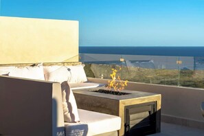 Property grounds - Ocean View Penthouse with Private Rooftop Deck (Cabo San Lucas)