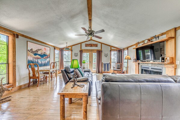 TV, videospill, DVD-spiller og bøker