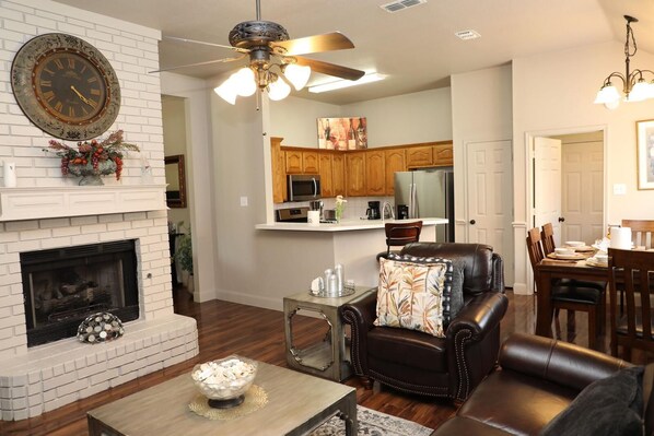 Smart-TV, peis og kontorer