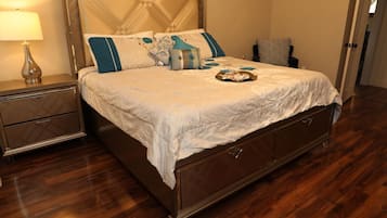 4 habitaciones, escritorio, tabla de planchar con plancha y wifi gratis