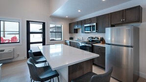 Coffee/tea maker, fridge, microwave, oven - Pet Friendly! The Jewel View Cottages Unit 5 (Bigfork)