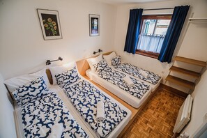 1 quarto, ferros/tábuas de passar roupa, acesso à internet