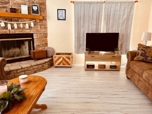 Spacious home off 300+ miles of Hatfield McCoy Trails on Devil Anse Trail System