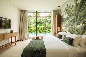 5 bedrooms, in-room safe, iron/ironing board, free WiFi - Big pool 5 BR Villa Canggu Prime location, 5 min to Berawa beach, . (Tibubeneng)