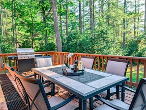 Outdoor dining - Be the Hero - family fun awaits! (Conway)