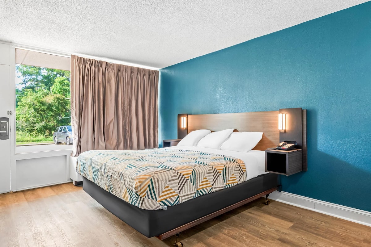 Wifi gratis y ropa de cama