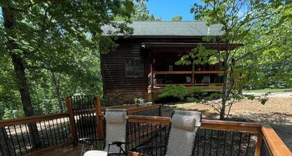 Authentic Cedar Cabin-Dogwood Cabin-with Pool near Blue Springs Ranch