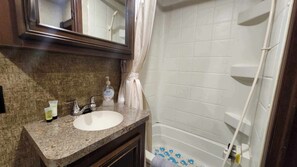 Haartrockner, Handtücher