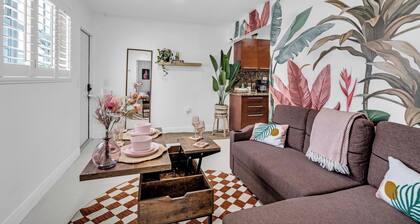 Miami Cozy Home! Next to Miami beach & Airport.