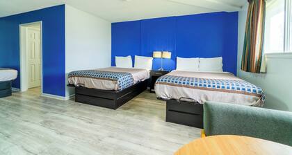 Lamplighter Inn By OYO Independence