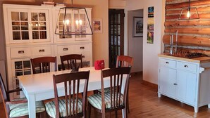 Dining - Spacious Log Cabin for Fall Getaway! (Kawartha Lakes)