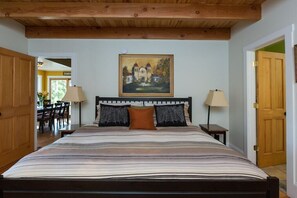 3 bedrooms, iron/ironing board, travel cot, free WiFi