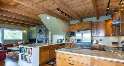 Spectacular Cottage with Shenandoah River Views