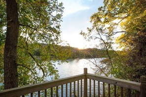Property grounds - Spectacular Cottage with Shenandoah River Views (Front Royal)