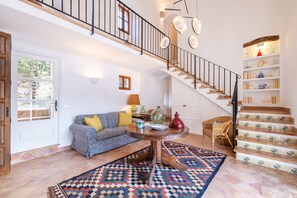 Tv, pejs, dvd-afspiller