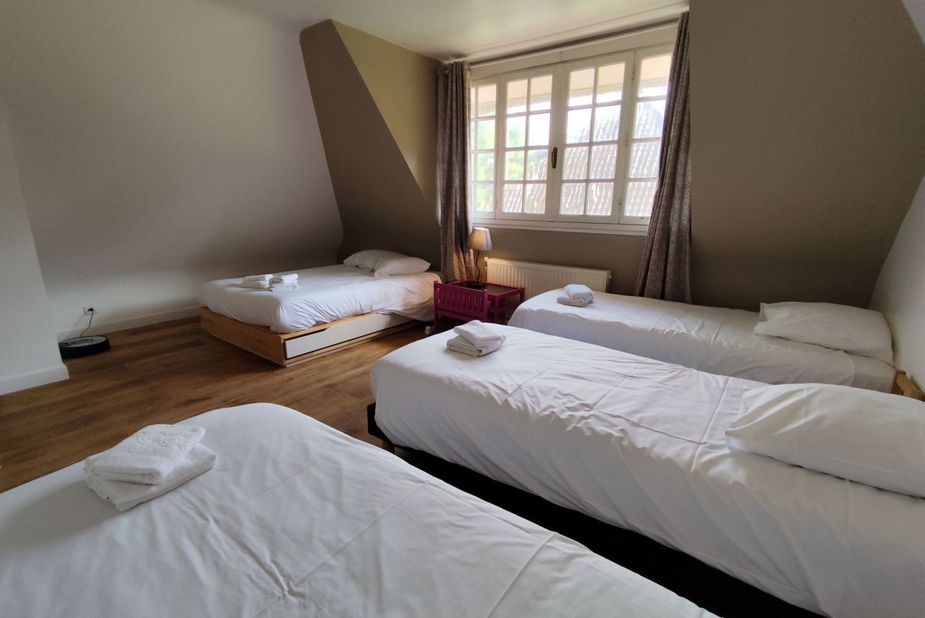 3 間睡房、熨斗/熨衫板、可攜式嬰兒床、Wi-Fi