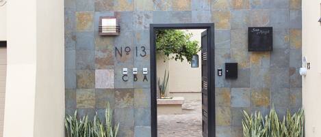 Casa, 1 habitación, para fumadores, balcón | Detalle exterior