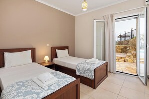 4 chambres, fer et planche à repasser, lit parapluie, Wi-Fi gratuit