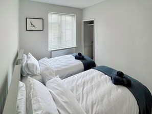 2 quartos, Wi-Fi de cortesia, roupa de cama