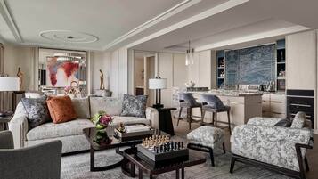 Exclusive Tree House | Premium bedding, minibar, in-room safe, desk