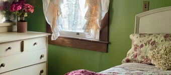 Historic Carriage House Suite