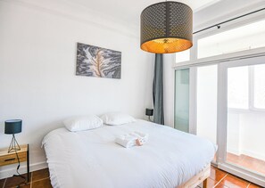 2 bedrooms, iron/ironing board, bed sheets - Bail mobilité - Vue exceptionnelle - 2 ch et clim (Marseille)