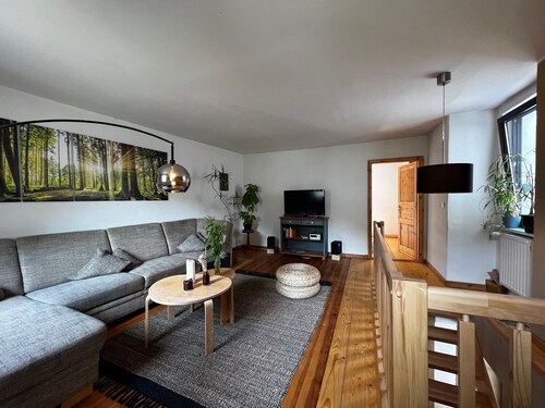 Ökologisches Gästehaus mit Garten und Schlossblick - zentral, nahe Liebesinsel