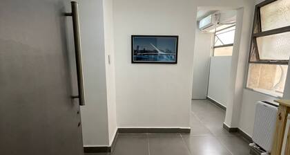 Departamento Microcento a Metros Avda San Martín, Iglesia Jesuita y Plazas