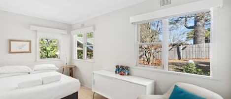 3 bedrooms, iron/ironing board, travel crib, WiFi