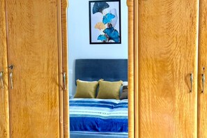 2 bedrooms, bed sheets