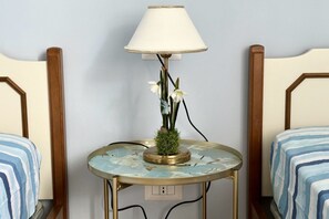 2 bedrooms, bed sheets - M385 - Marcelli, new three-room apartment with parking space (Marcelli)