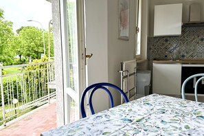 Dining - M385 - Marcelli, new three-room apartment with parking space (Marcelli)