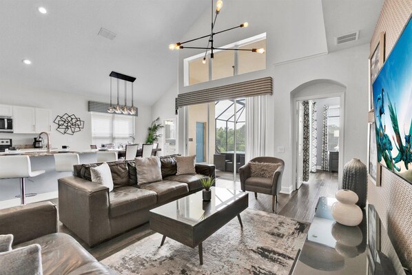 House, Multiple Beds, Pool Access, Pool View (SP8131) | Living area | 40-inch flat-screen TV with digital channels