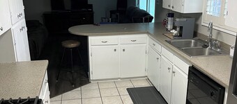 3 bedroom home that's about 10 mminutes away from the local casinos.